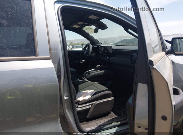 1GCPSBEK9T1166899 2026 CHEVROLET COLORADO Silver წინა სალონის ხედი