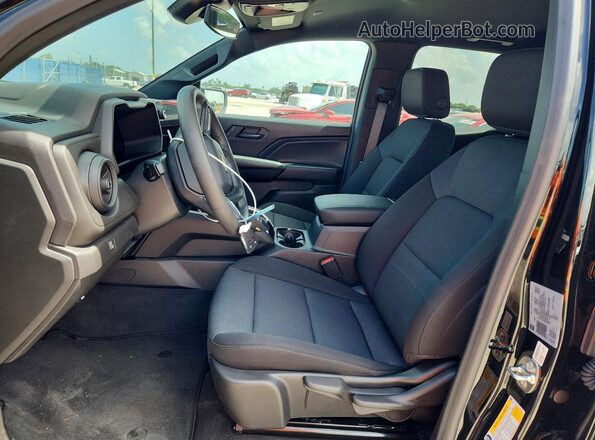 1GCPSBEKXT1243599 2026 CHEVROLET COLORADO Black Вид салону спереду