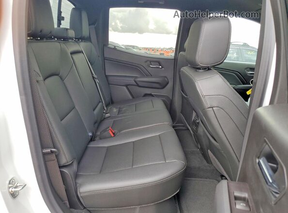 1GCPSCEK3T1154091 2026 CHEVROLET COLORADO White Rear seats view