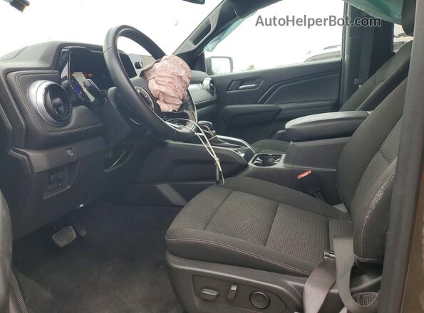 1GCPSCEK6R1213515 2024 CHEVROLET COLORADO Brown Widok wnętrza z przodu