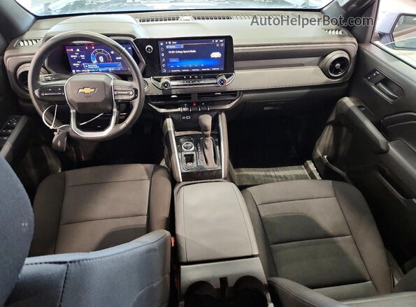 1GCPTBEK5S1204785 2025 CHEVROLET COLORADO Серебряный Вид панели приборов