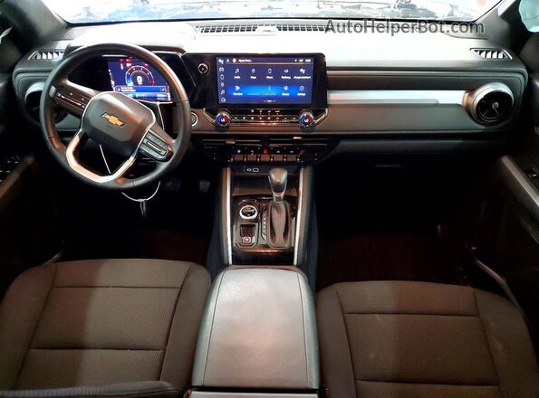 1GCPTCEK2P1146499 2023 CHEVROLET COLORADO Серебряный Вид панели приборов