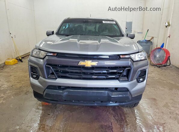 1GCPTCEK2P1146499 2023 CHEVROLET COLORADO Серебряный Вид спереди