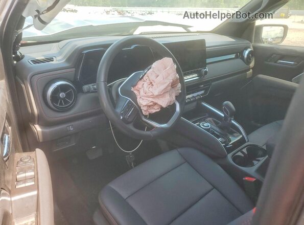1GCPTDEK4S1240382 2025 CHEVROLET COLORADO Silver Widok deski rozdzielczej