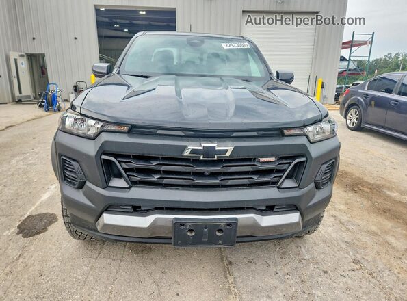 1GCPTEEK0S1171339 2025 CHEVROLET COLORADO Black Widok z przodu