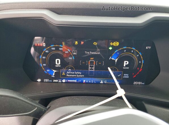 1GCPTEEK1T1108994 2026 CHEVROLET COLORADO White Widok zestawu wskaźników