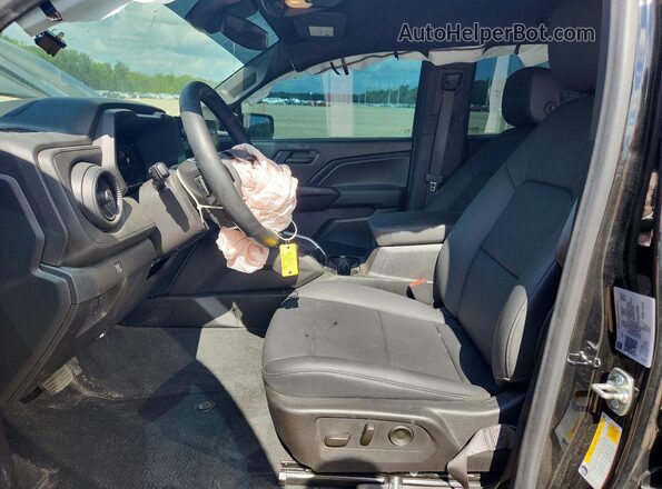 1GCPTEEK3S1143566 2025 CHEVROLET COLORADO Черный Вид салона спереди