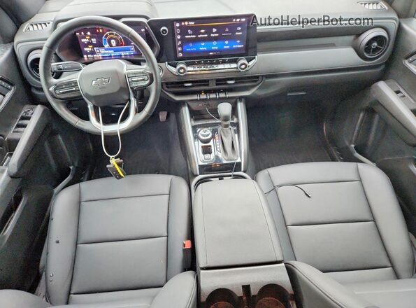 1GCPTEEK4T1103059 2026 CHEVROLET COLORADO Gray Vista del salpicadero