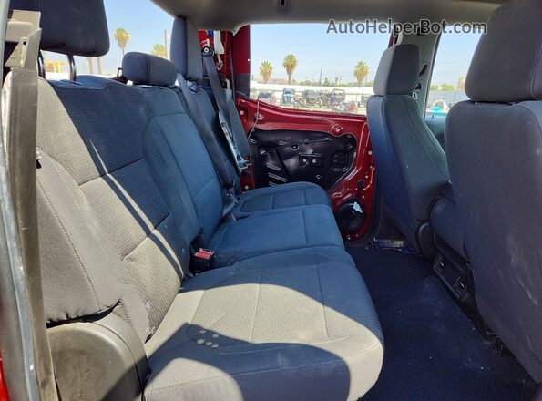 1GCPWBEKXMZ188708 2021 CHEVROLET SILVERADO Бордовый Вид задних сидений