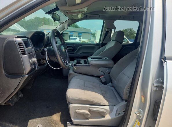 1GCRCPEH0JZ272843 2018 CHEVROLET SILVERADO Silver წინა სალონის ხედი