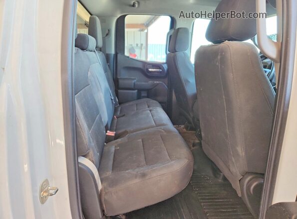 1GCRDAED4PZ117728 2023 CHEVROLET SILVERADO White Widok tylnych siedzeń