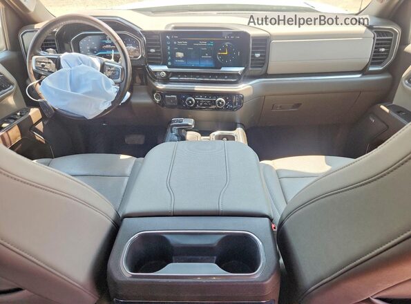1GCUDGE88RZ352796 2024 CHEVROLET SILVERADO White Vista del salpicadero