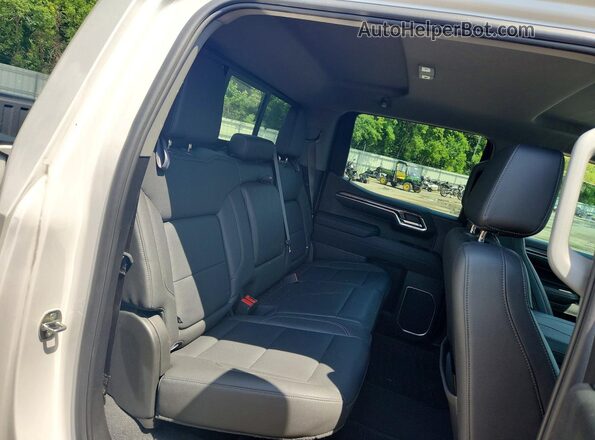 1GCUDGED0RZ150709 2024 CHEVROLET SILVERADO White უკანა სავარძლების ხედი