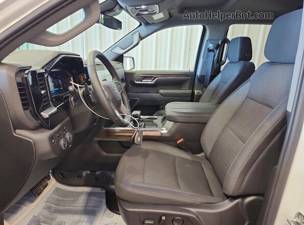 1GCUKEE89TZ123903 2026 CHEVROLET SILVERADO White Вид салону спереду