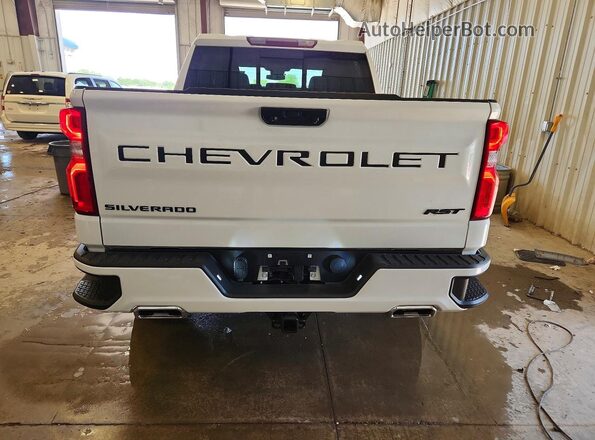 1GCUKEE89TZ123903 2026 CHEVROLET SILVERADO White Вид ззаду