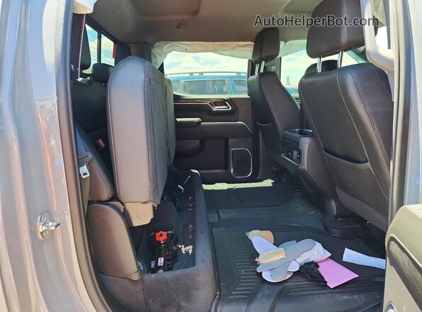 1GCUKEE8XSZ128025 2025 CHEVROLET SILVERADO Gray Vista de los asientos traseros