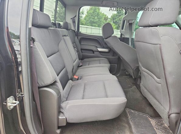 1GCUKREC4GF215407 2016 CHEVROLET SILVERADO Black Widok tylnych siedzeń