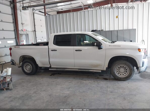 1GCUYAED7NZ215938 2022 CHEVROLET SILVERADO Белый Вид задней части салона