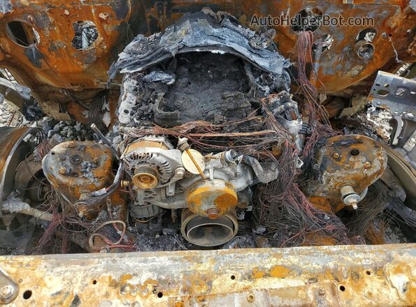 1GCUYEED4LZ254037 2020 CHEVROLET SILVERADO Burn Widok wnętrza z tyłu