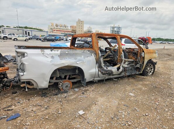 1GCUYGED0KZ142913 2019 CHEVROLET SILVERADO Silver Tył prawy
