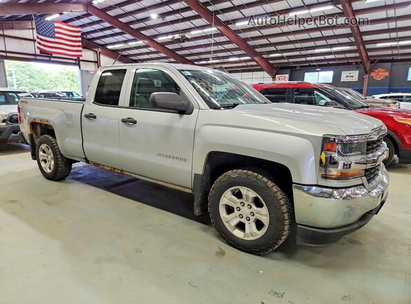 1GCVKNEC6GZ167274 2016 CHEVROLET SILVERADO Серебряный Передняя правая четверть