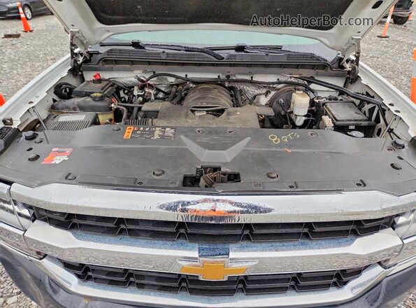 1GCVKNEC6HZ359344 2017 CHEVROLET SILVERADO White Widok wnętrza z tyłu