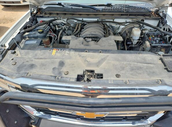 1GCVKNEC7JZ240434 2018 CHEVROLET SILVERADO White Vista interior trasera