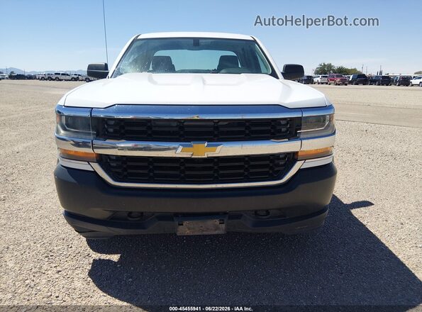 1GCVKNEH2HZ126735 2017 CHEVROLET SILVERADO Белый Вид щитка приборов