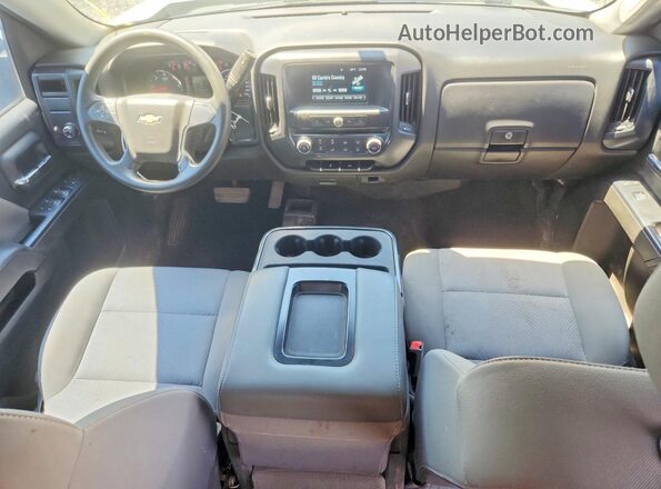 1GCVKPEC7JZ335121 2018 CHEVROLET SILVERADO Silver წინა პანელის ხედი