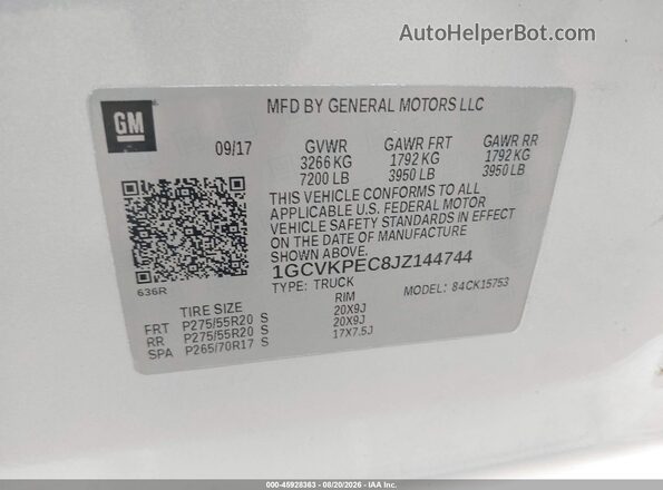 1GCVKPEC8JZ144744 2018 CHEVROLET SILVERADO Silver Вид підкапотного простору