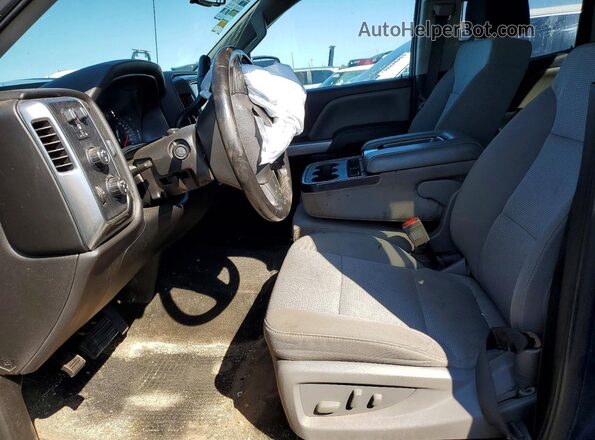 1GCVKREC0JZ113807 2018 CHEVROLET SILVERADO Blue Вид салону спереду