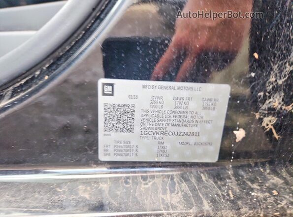 1GCVKREC0JZ242811 2018 CHEVROLET SILVERADO Черный Вид подкапотного пространства