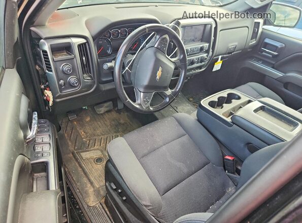 1GCVKREC0JZ242811 2018 CHEVROLET SILVERADO Черный Вид панели приборов