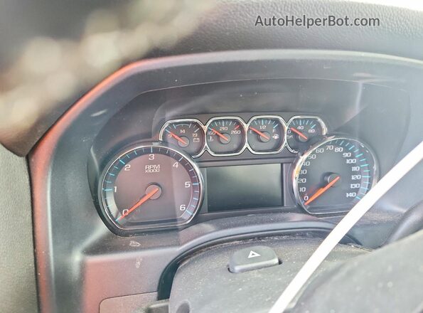 1GCVKREC0JZ242811 2018 CHEVROLET SILVERADO Черный Вид щитка приборов