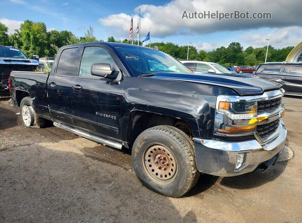 1GCVKREC0JZ242811 2018 CHEVROLET SILVERADO Черный Передняя правая четверть