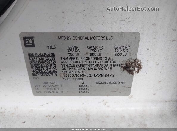 1GCVKREC0JZ283973 2018 CHEVROLET SILVERADO White Vista del compartimento del motor