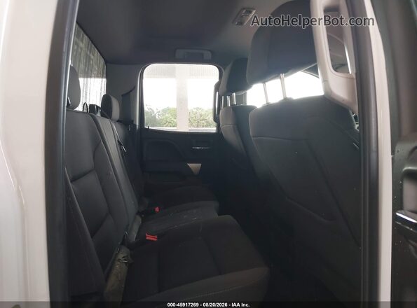 1GCVKREC0JZ283973 2018 CHEVROLET SILVERADO White Vista de la etiqueta del VIN