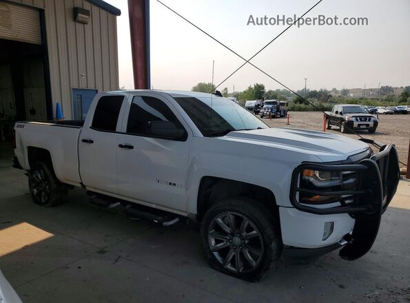 1GCVKREC1HZ324699 2017 CHEVROLET SILVERADO Белый Передняя правая четверть