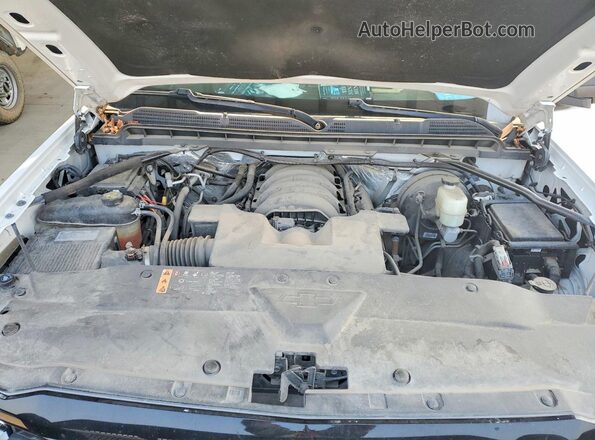 1GCVKREC1HZ324699 2017 CHEVROLET SILVERADO Белый Вид задней части салона