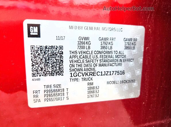 1GCVKREC1JZ177516 2018 CHEVROLET SILVERADO Red Vista del compartimento del motor