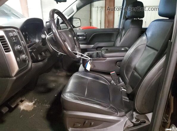 1GCVKREC1JZ206805 2018 CHEVROLET SILVERADO Black Front interior view