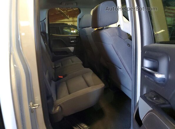 1GCVKREC3HZ383852 2017 CHEVROLET SILVERADO Silver Rear seats view