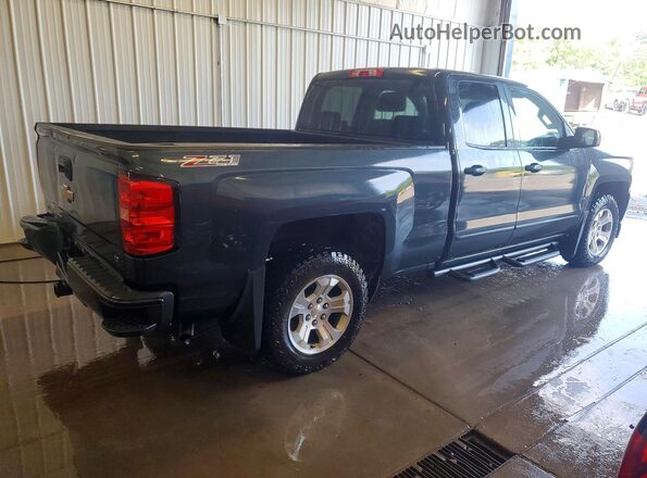 1GCVKREC4HZ376019 2017 CHEVROLET SILVERADO Gray Tył prawy