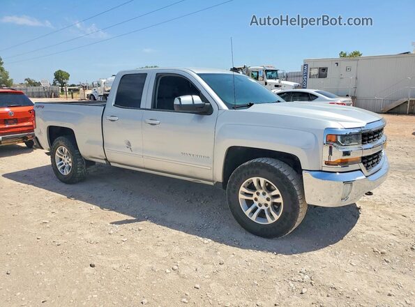 1GCVKREC5HZ194684 2017 CHEVROLET SILVERADO Серебряный Передняя правая четверть