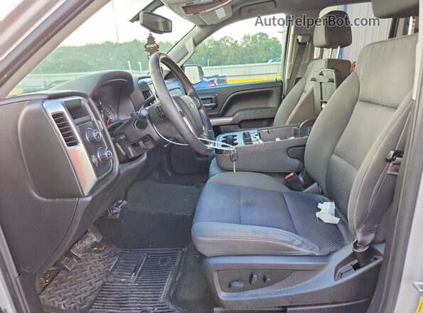 1GCVKREC5HZ228848 2017 CHEVROLET SILVERADO Silver Front interior view