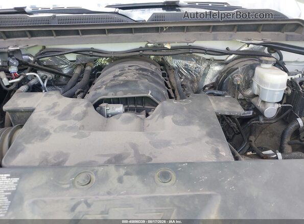 1GCVKREC5JZ166874 2018 CHEVROLET SILVERADO Белый Вид сзади