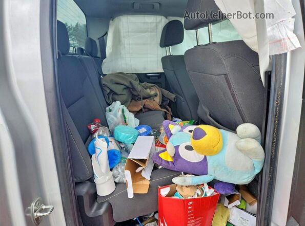 1GCVKREC6GZ352142 2016 CHEVROLET SILVERADO Серебряный Вид задних сидений