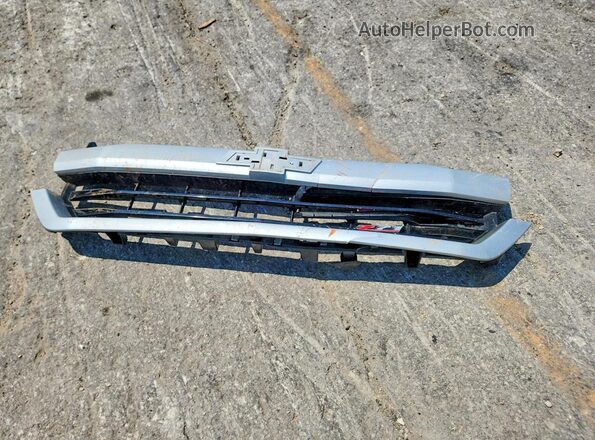 1GCVKREC6HZ252446 2017 CHEVROLET SILVERADO Silver Շարժիչի բաժամունքի տեսք