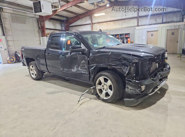 1GCVKREC7GZ252972 2016 CHEVROLET SILVERADO Black Przód prawy