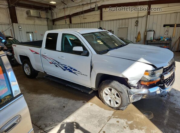 1GCVKREC7JZ285526 2018 CHEVROLET SILVERADO White Front right